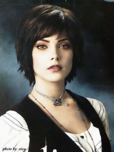 Alice Cullen Death Fact Check, Birthday & Date of Death