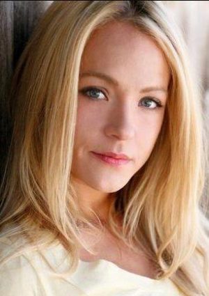 Amanda Clayton Death Fact Check, Birthday & Age | Dead or Kicking