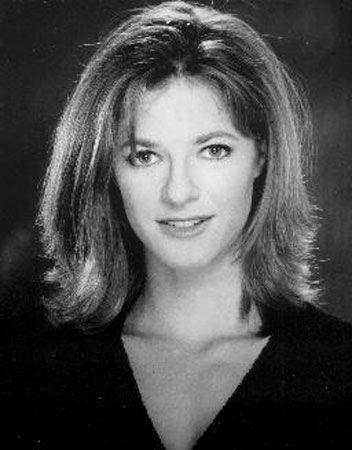 Andrea Elson Death Fact Check, Birthday & Age | Dead or Kicking