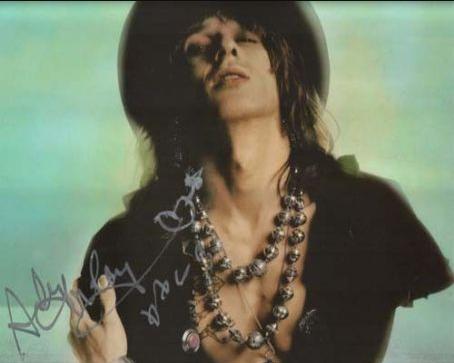 Andy McCoy Death Fact Check, Birthday & Age | Dead or Kicking