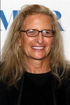 Annie Leibovitz Death Fact Check, Birthday & Age | Dead or Kicking