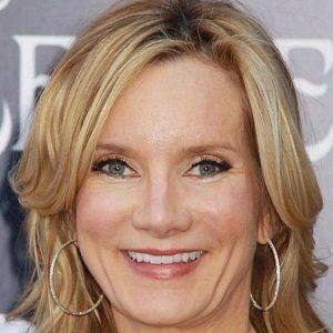 Beth Littleford Death Fact Check, Birthday & Age | Dead or Kicking