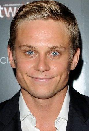 Billy Magnussen Death Fact Check, Birthday & Age | Dead or Kicking