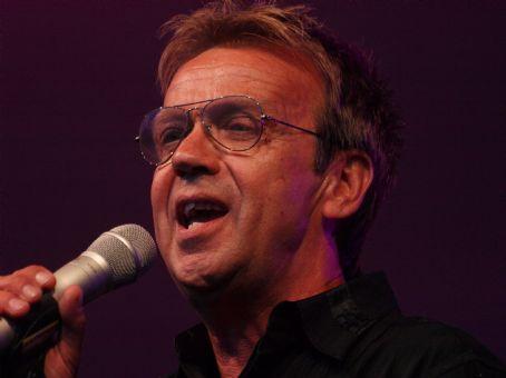 Björn Skifs Death Fact Check, Birthday & Age | Dead or Kicking