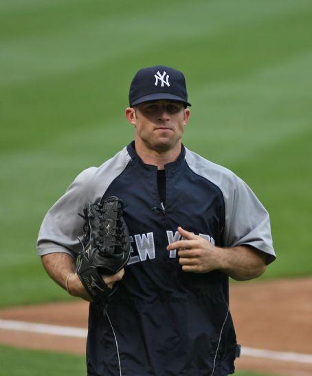 Brett Gardner Death Fact Check, Birthday & Age | Dead or Kicking