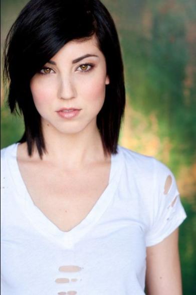 Briana Cuoco Death Fact Check, Birthday & Age | Dead or Kicking