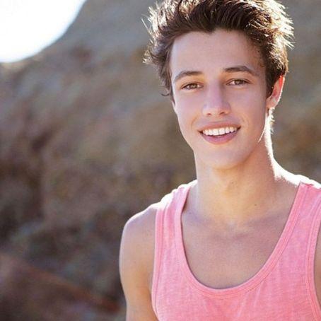 Cameron Dallas Death Fact Check, Birthday & Age | Dead or Kicking