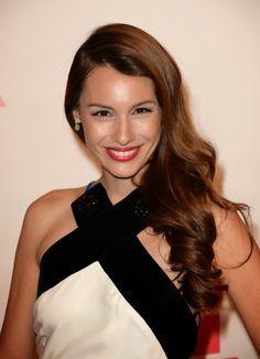 Carolina Ardohain Death Fact Check, Birthday & Age | Dead or Kicking