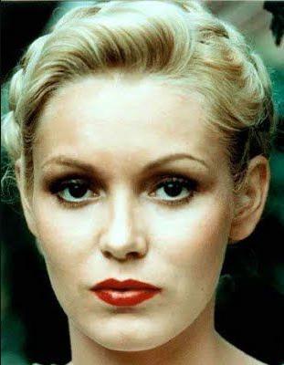 Cathy Moriarty Death Fact Check, Birthday & Age | Dead or Kicking