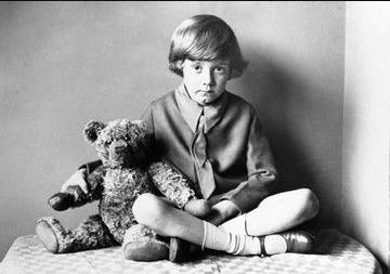 Christopher Robin Milne Death Fact Check, Birthday & Date of Death