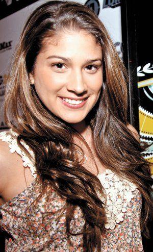 Claudia Cepeda Death Fact Check, Birthday & Age | Dead or Kicking