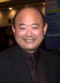 Clyde Kusatsu