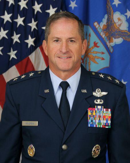 David L. Goldfein Death Fact Check, Birthday & Age | Dead or Kicking