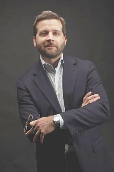 David J. Lynch (journalist) Death Fact Check, Birthday & Age