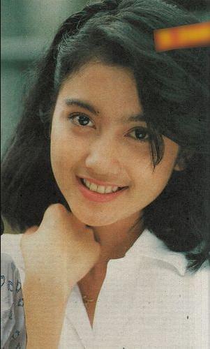 Desy Ratnasari