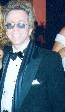 Don Buchwald Death Fact Check, Birthday & Age | Dead or Kicking