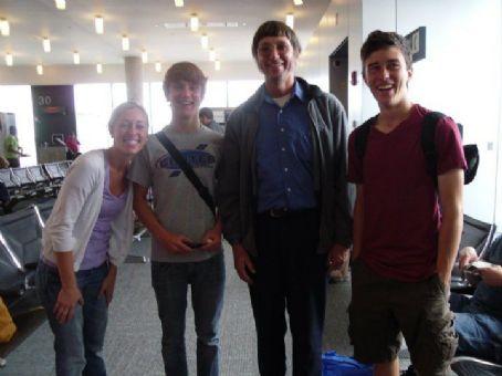 Don Gorske Death Fact Check, Birthday & Age | Dead or Kicking