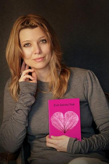 Elif Safak Death Fact Check, Birthday & Age | Dead or Kicking