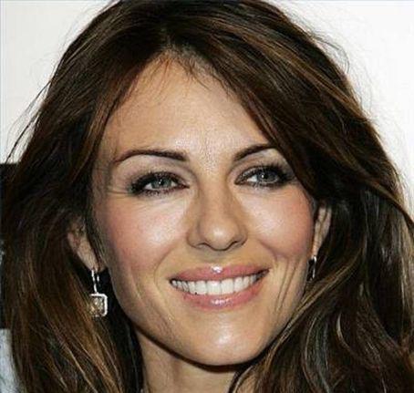 Elizabeth Hurley Death Fact Check, Birthday & Age | Dead or Kicking