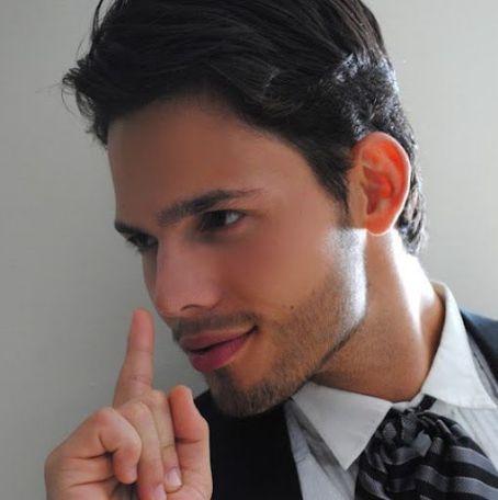 Emmanuel Palomares Death Fact Check, Birthday & Age | Dead or Kicking