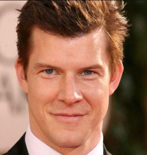 Next photo of Eric Mabius