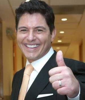 Ernesto Laguardia Death Fact Check, Birthday & Age | Dead or Kicking