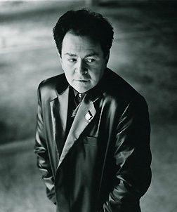 Gerald Casale Death Fact Check, Birthday & Age Dead or Kicking