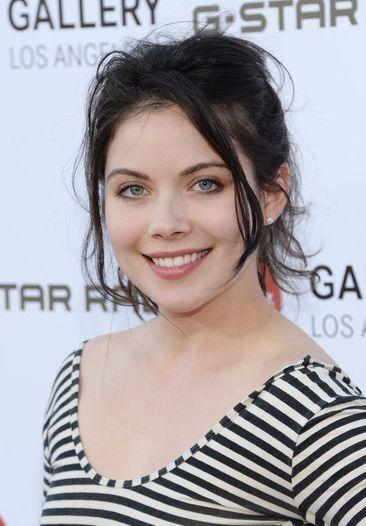 Grace Phipps Death Fact Check, Birthday & Age | Dead or Kicking