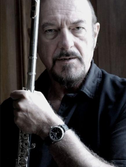 Ian Anderson Death Fact Check, Birthday & Age | Dead or Kicking