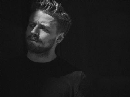 Jack Lowden Death Fact Check, Birthday & Age | Dead or Kicking