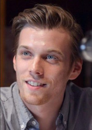 Jake Abel Death Fact Check, Birthday & Age | Dead or Kicking