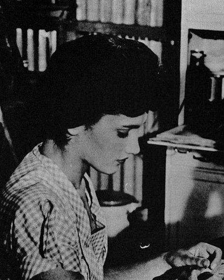 Jan Miller Death Fact Check, Birthday & Age Dead or Kicking