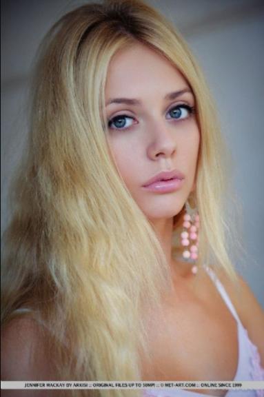 Jennifer Mackay Death Fact Check, Birthday & Age | Dead or Kicking