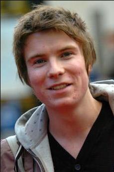 Joe Dempsie Death Fact Check, Birthday & Age | Dead or Kicking