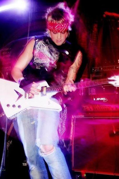 John Anderson (guitarist) Death Fact Check, Birthday & Age