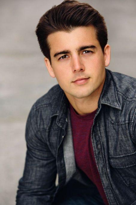 John DeLuca Death Fact Check, Birthday & Age | Dead or Kicking