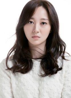 Joo hee Park Death Fact Check, Birthday & Age | Dead or Kicking