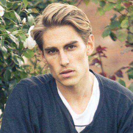 Julian Haig Death Fact Check, Birthday & Age | Dead or Kicking