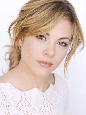 Julie Mond Death Fact Check, Birthday & Age | Dead or Kicking