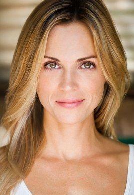 Kelly Sullivan Death Fact Check, Birthday & Age | Dead or Kicking