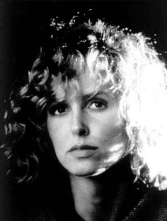 Kim Greist Death Fact Check, Birthday & Age | Dead or Kicking