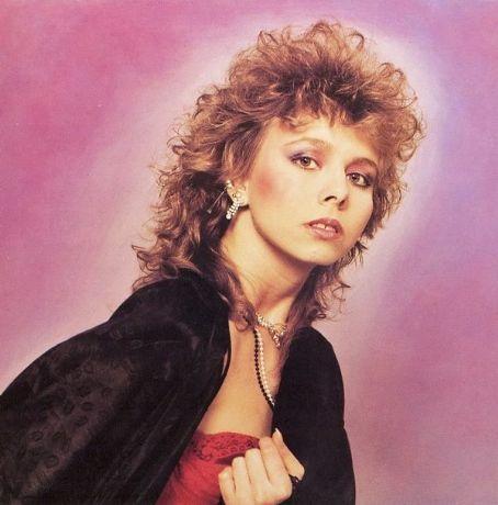 Lauren Grey Death Fact Check, Birthday & Age | Dead or Kicking