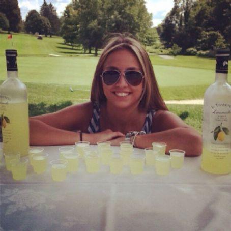 Leah Perkins Death Fact Check, Birthday & Age | Dead or Kicking