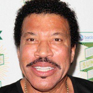 Lionel Richie Death Fact Check, Birthday & Age | Dead or Kicking