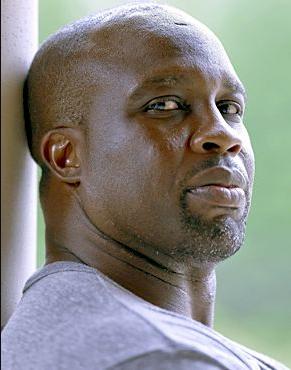 London Fletcher Death Fact Check, Birthday & Age | Dead or Kicking