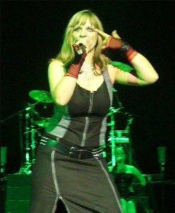 Lori Lewis Death Fact Check, Birthday & Age Dead or Kicking