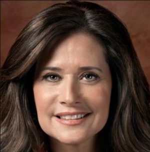 Lorraine Bracco Death Fact Check, Birthday & Age | Dead or Kicking