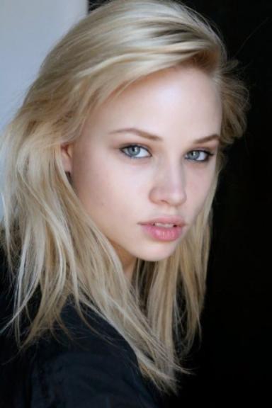 Makenzie Leigh Death Fact Check, Birthday & Age | Dead or Kicking