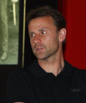 Manfred Binz Death Fact Check, Birthday & Age | Dead or Kicking