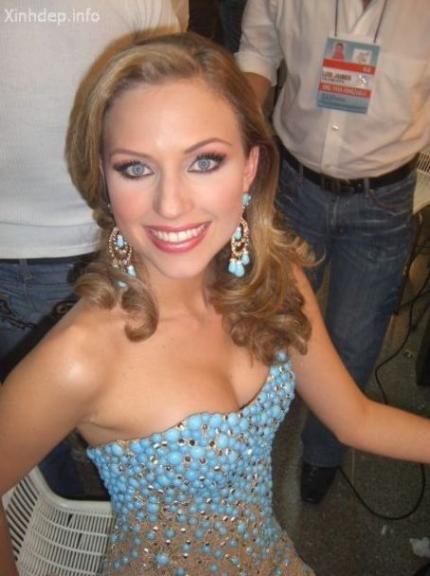 María Lourdes Caldera